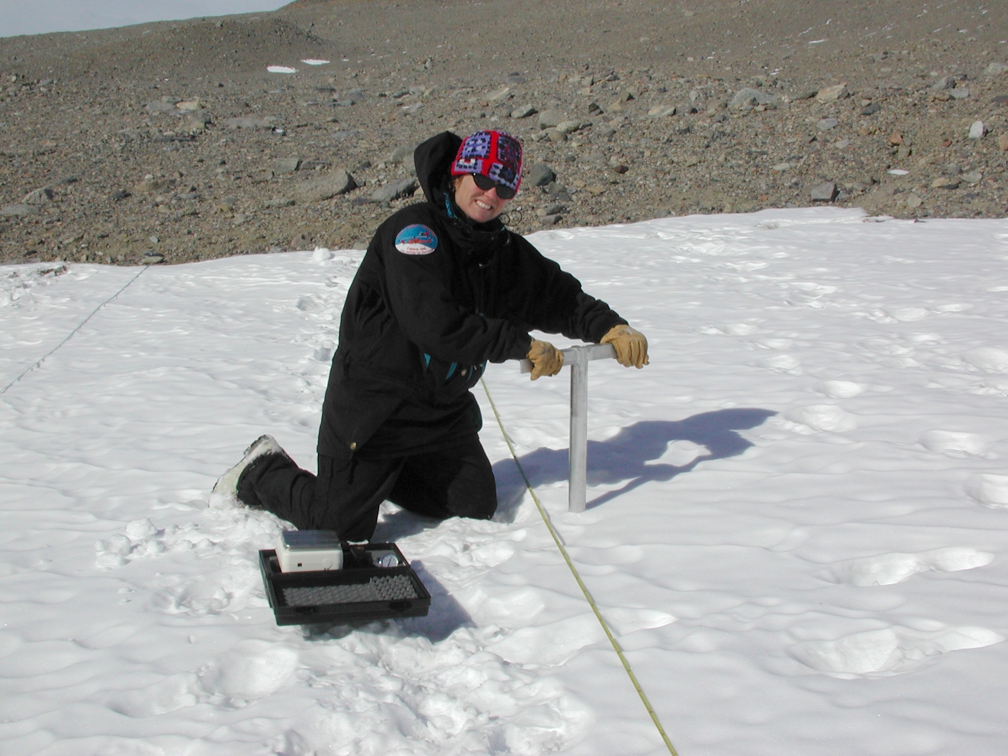 Snow core to measure water content
